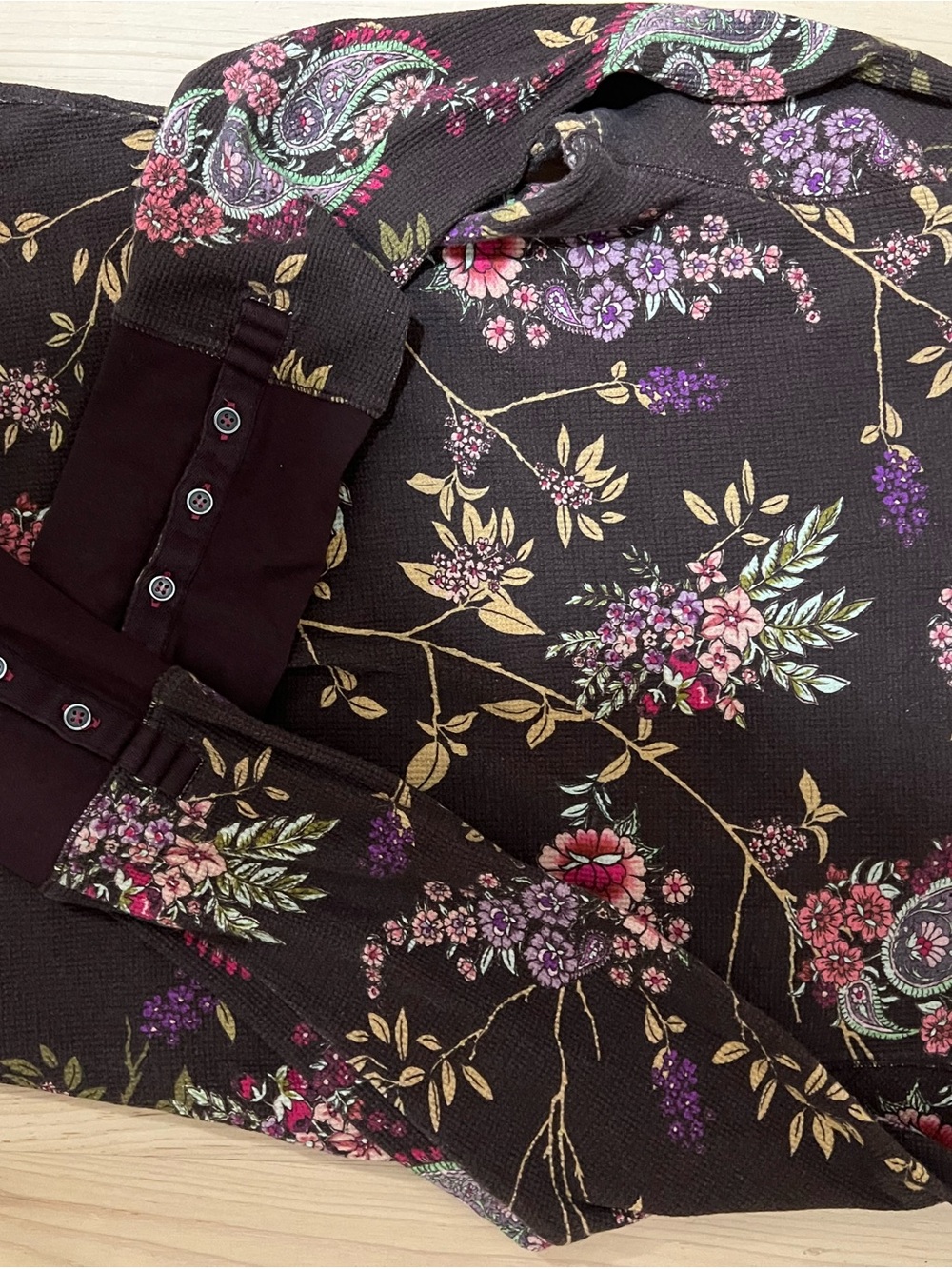 Sundance boutique Lovely Brown Floral Paisley Long-Sleeve Tee